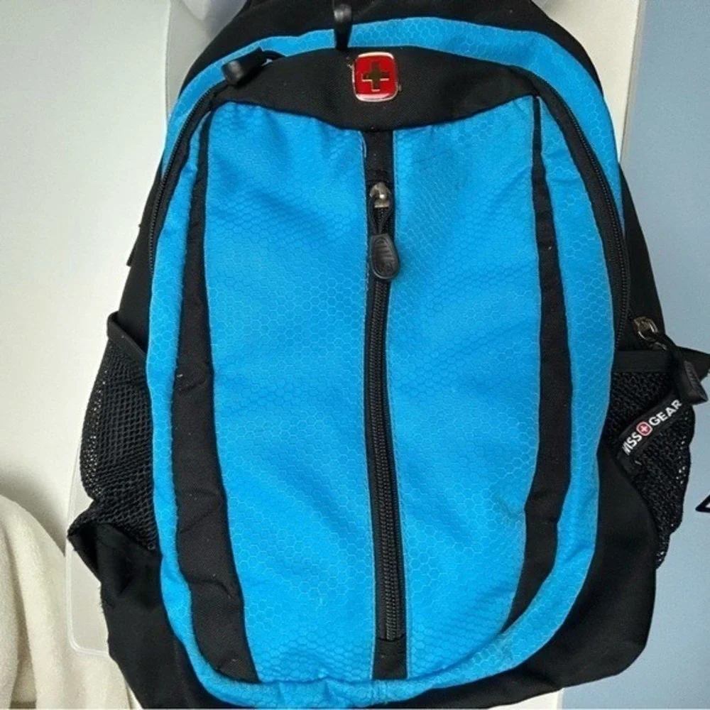 SwissGear Blue Black Large Airflow Laptop Backpack‎